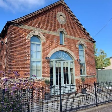 Вилла The Old Methodist Chapel Great Massingham Экстерьер фото